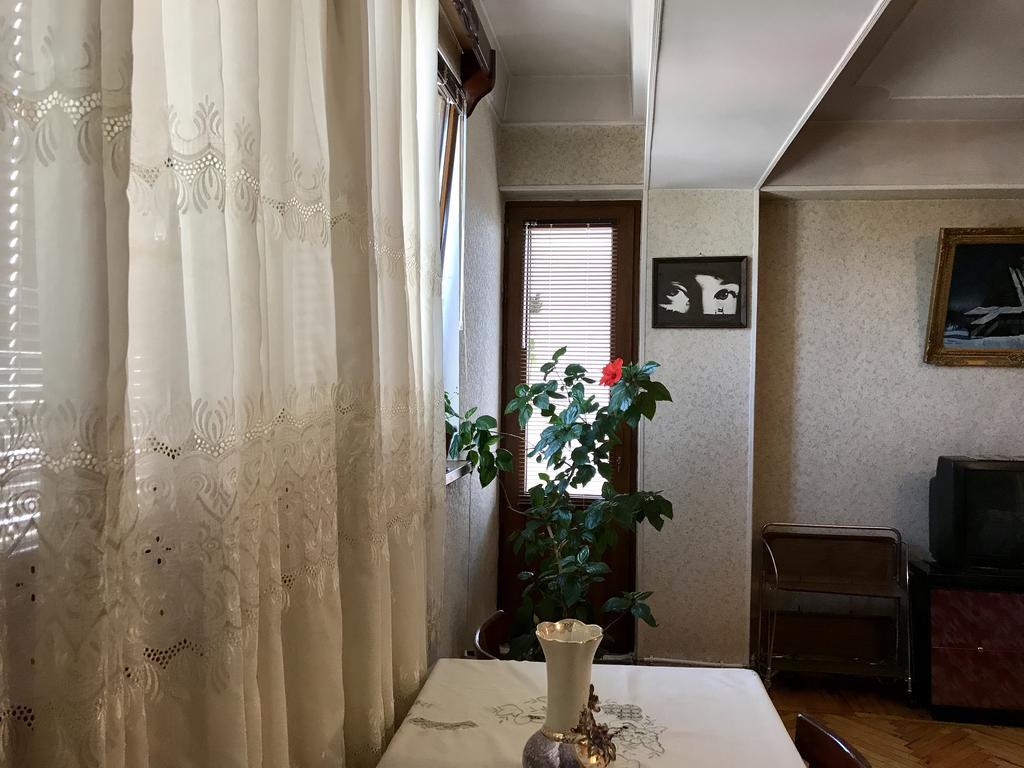 Room In Apartment At Tigrana Metsa Ereván Exterior foto